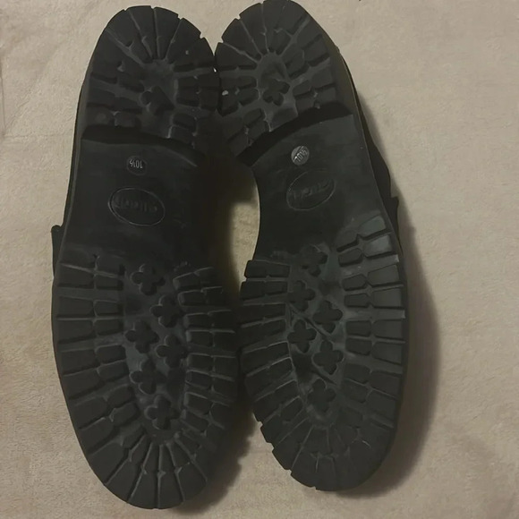 Gucci Men's Black Horsebit Suede Lug Loafers - Picture 10 of 13